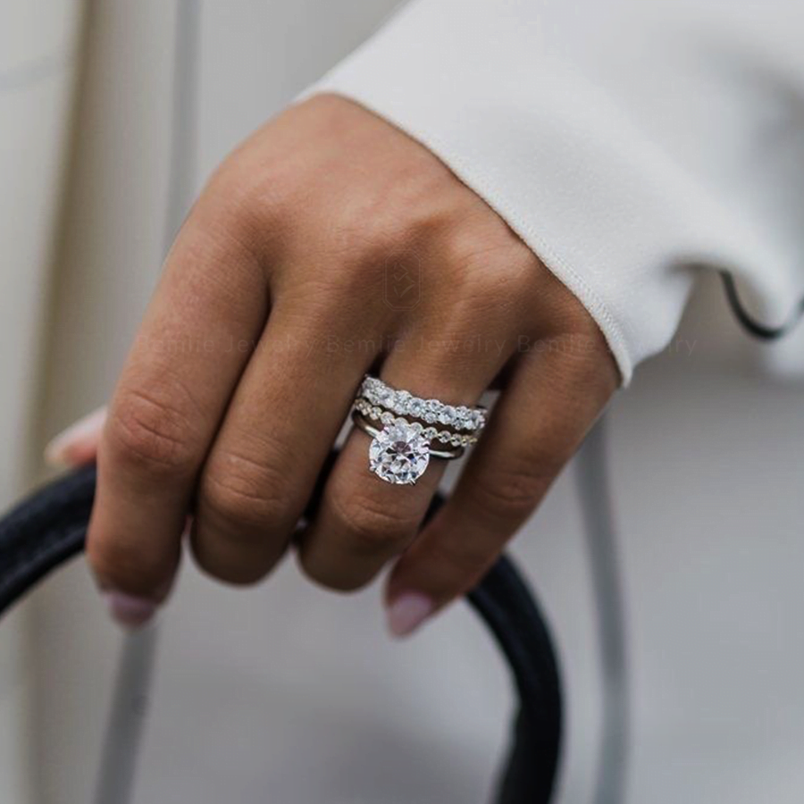 Nhẫn Cầu Hôn Round Solitaire