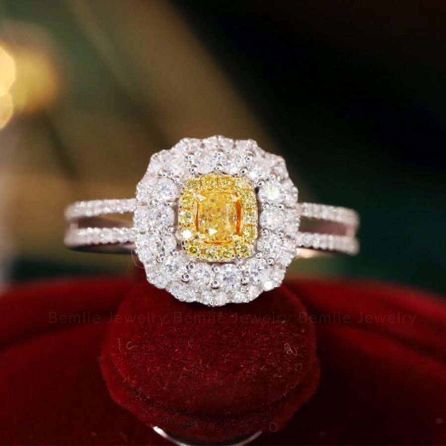 Nhẫn Nữ Kim Cương Tự Nhiên Fancy Double Halo 18K - RBD004