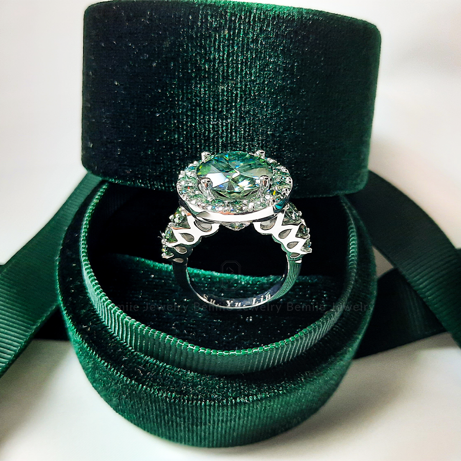 Nhẫn Nữ Round Green Halo Royal - RBJ002