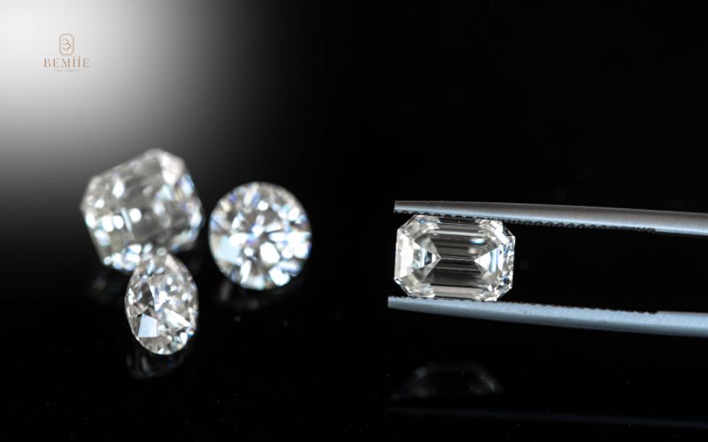 đá moissanite bao nhiêu tiền