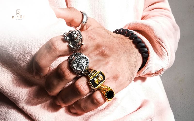 đeo nhẫn ngón nào may mắn