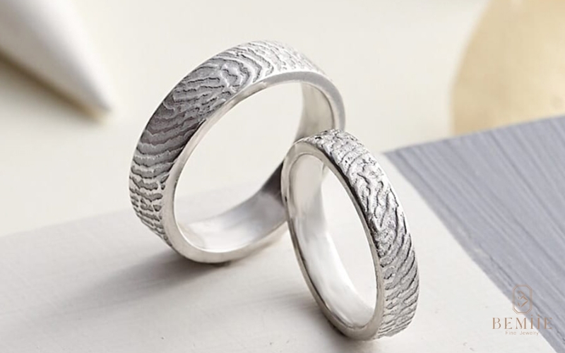 Mẫu nhẫn khắc dấu vân tay của cả hai độc nhất vô nhị