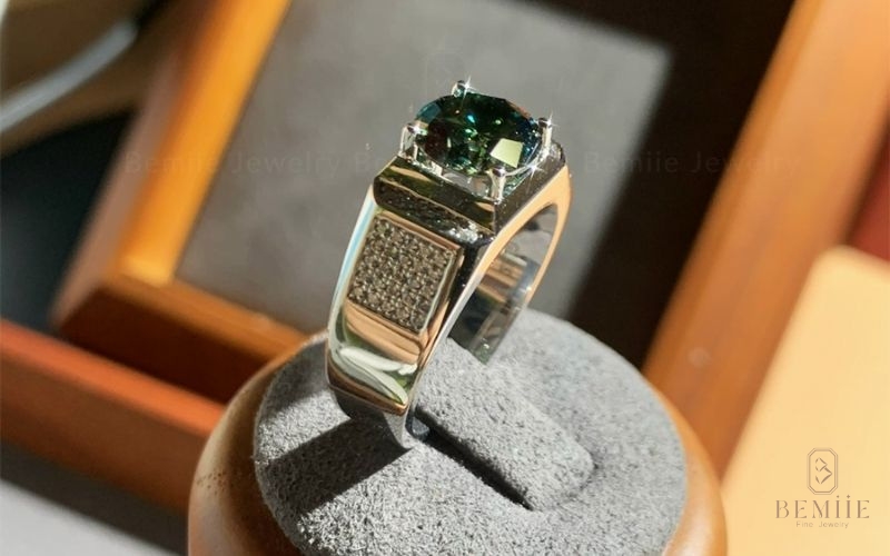 Green Classic với vẻ đẹp vĩnh cửu, thanh lịch vượt thời gian