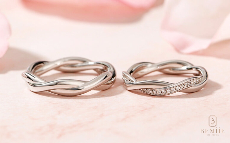 Nhẫn đôi bằng bạc dễ dàng tạo hình theo yêu cầu
