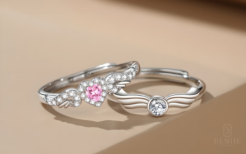 Mẫu nhẫn đôi cánh thiên thần hộ mệnh, bảo trợ lẫn nhau trong tình yêu