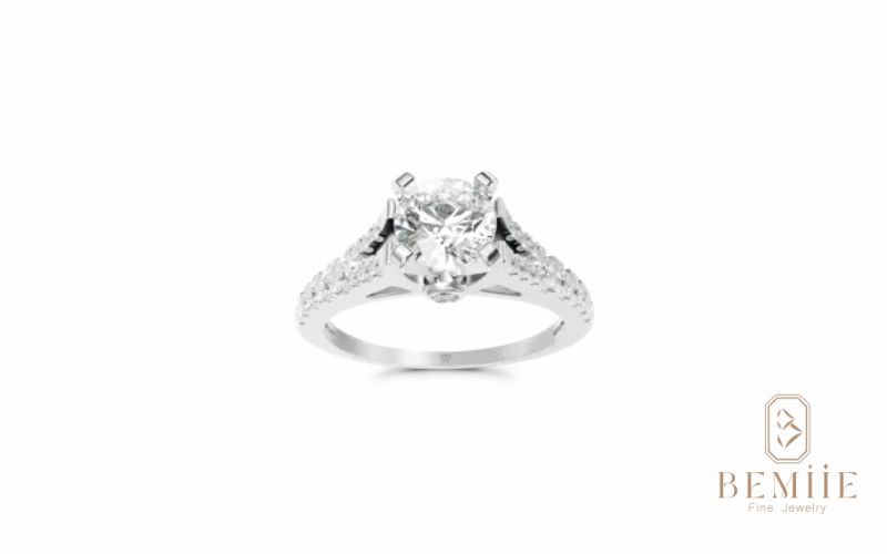 Thiết kế nhẫn Lab-Grown Diamonds laf lựa chọn lý tưởng để gửi gắm lời cầu hôn chân thành, lãng mạn