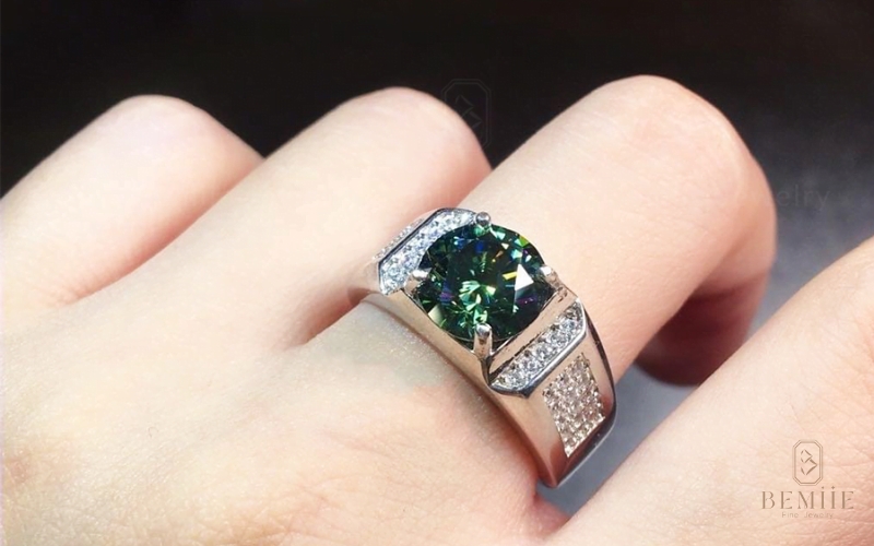 Mẫu thiết kế nhẫn nam theo phong thủy hợp với người mệnh Mộc