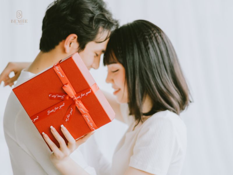 yêu nhau kiêng tặng gì